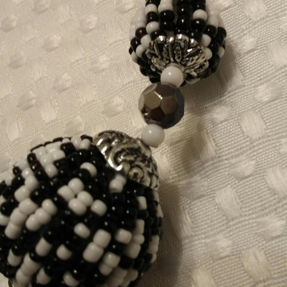 Necklace - Picture 6 of 8